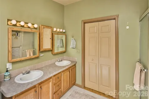185 Trout Water Circle Burnsville NC 28714