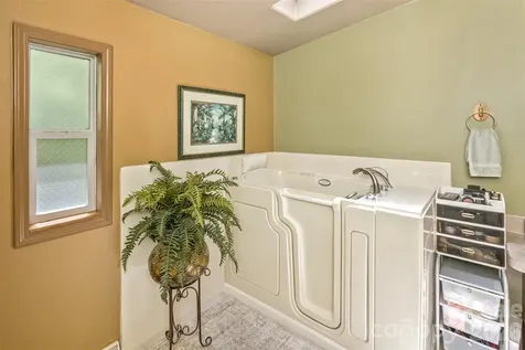 185 Trout Water Circle Burnsville NC 28714