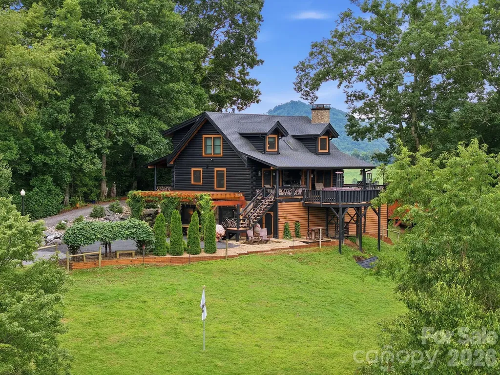 206 Hamlet Drive Burnsville NC 28714