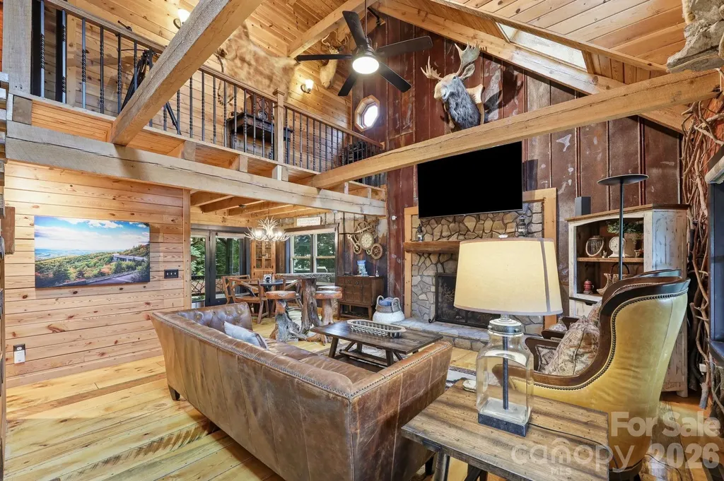 206 Hamlet Drive Burnsville NC 28714