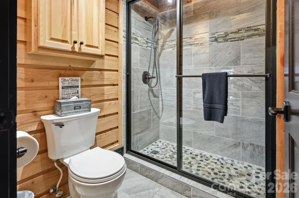 206 Hamlet Drive Burnsville NC 28714