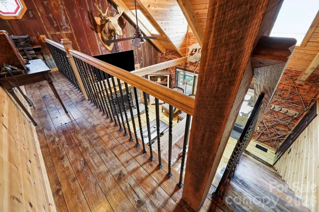 206 Hamlet Drive Burnsville NC 28714