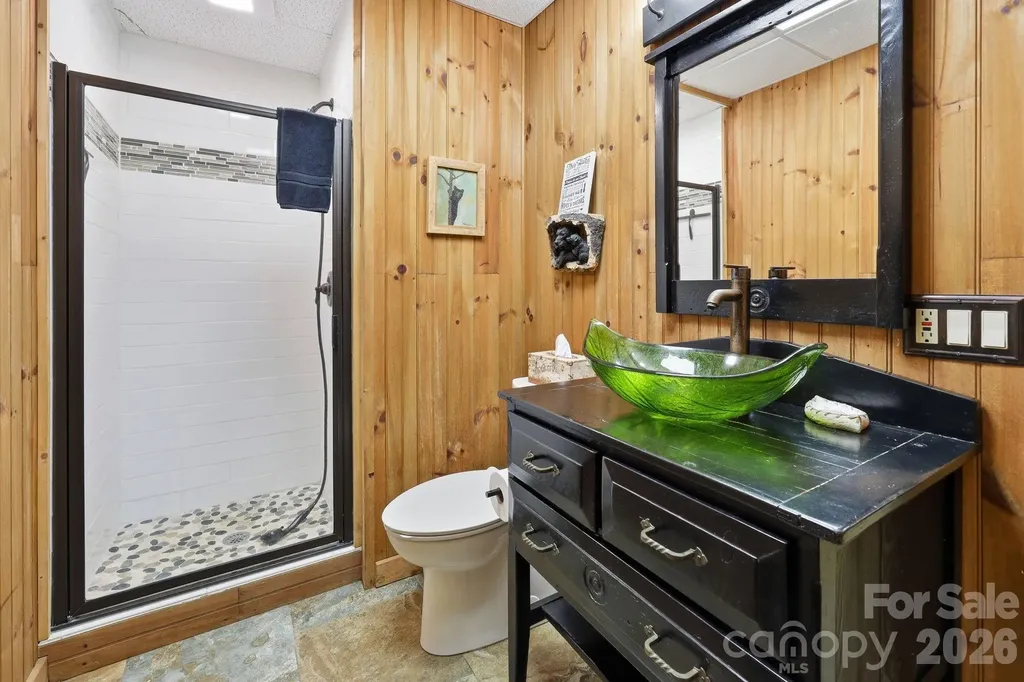 206 Hamlet Drive Burnsville NC 28714