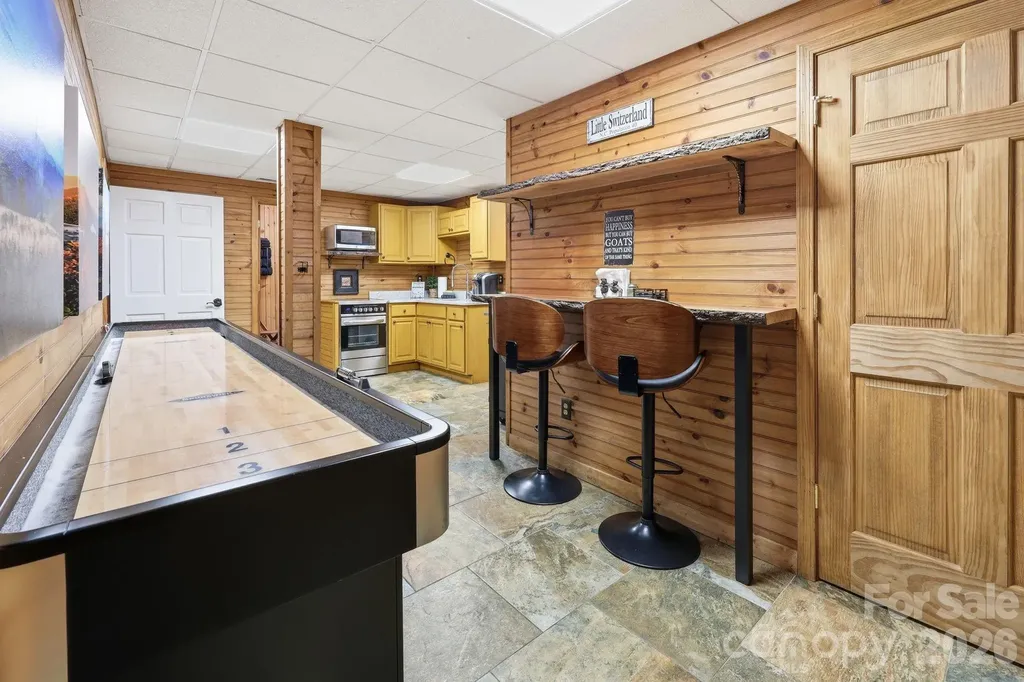 206 Hamlet Drive Burnsville NC 28714