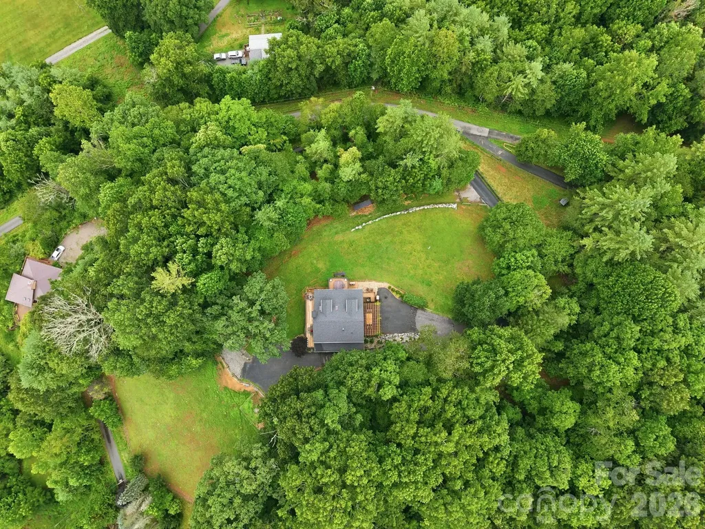 206 Hamlet Drive Burnsville NC 28714
