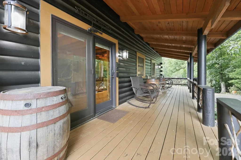 206 Hamlet Drive Burnsville NC 28714
