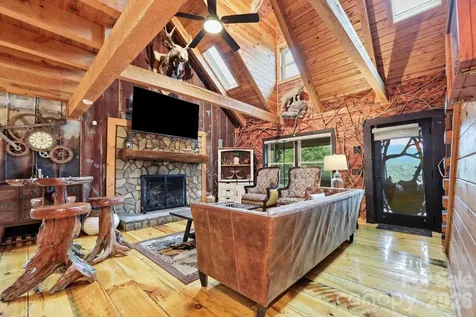 206 Hamlet Drive Burnsville NC 28714