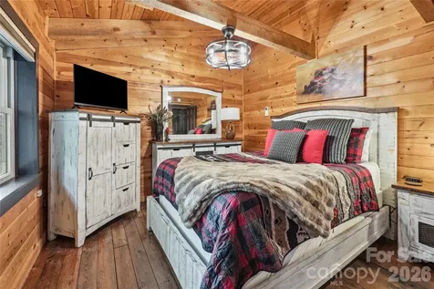 206 Hamlet Drive Burnsville NC 28714