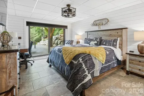 206 Hamlet Drive Burnsville NC 28714