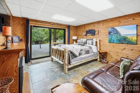 206 Hamlet Drive Burnsville NC 28714