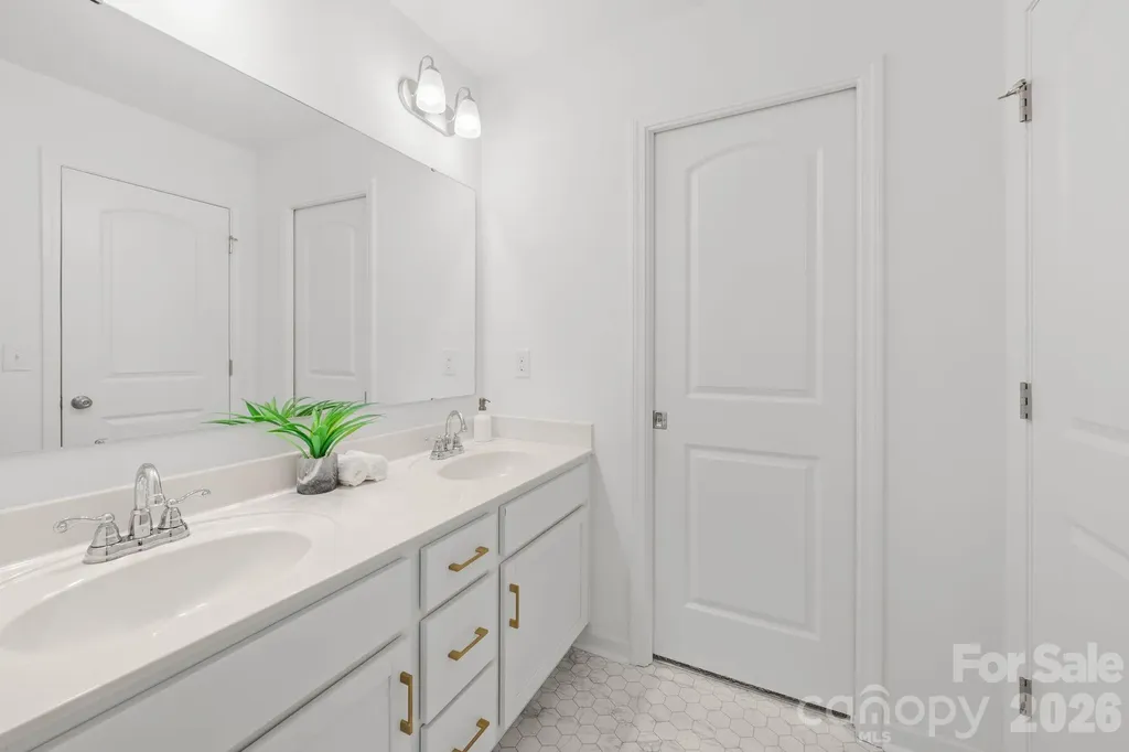 227 Redondo Drive Wingate NC 28174