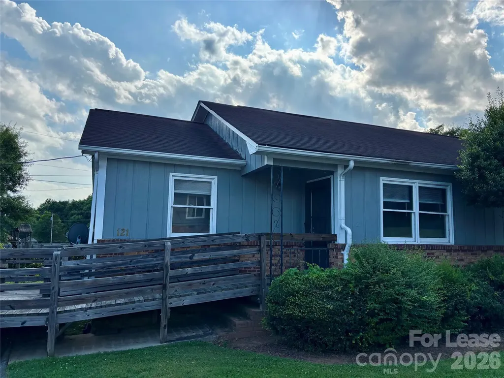 121 Massapoag Road Lincolnton NC 28092