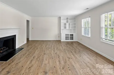 1212 Oakland Street Hendersonville NC 28792