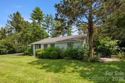 1212 Oakland Street Hendersonville NC 28792