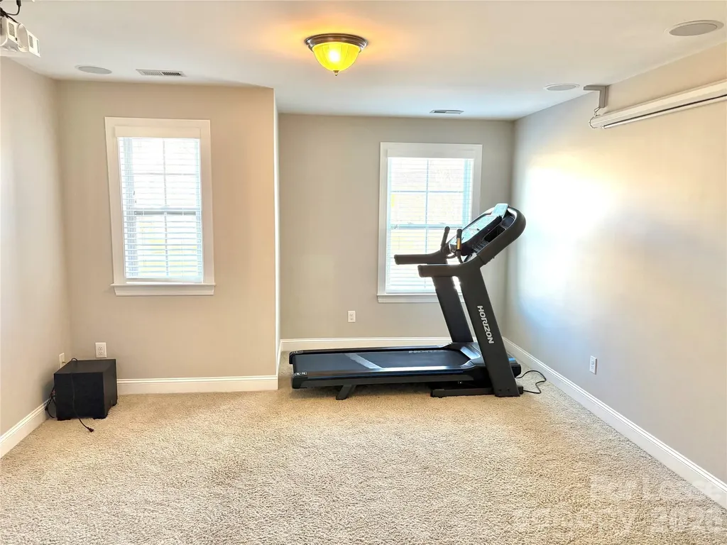 2736 Stonewood View Kannapolis NC 28081