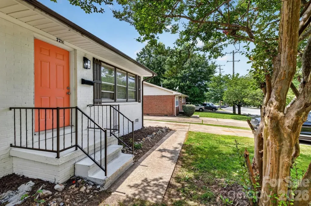 2216 Milton Road Charlotte NC 28215