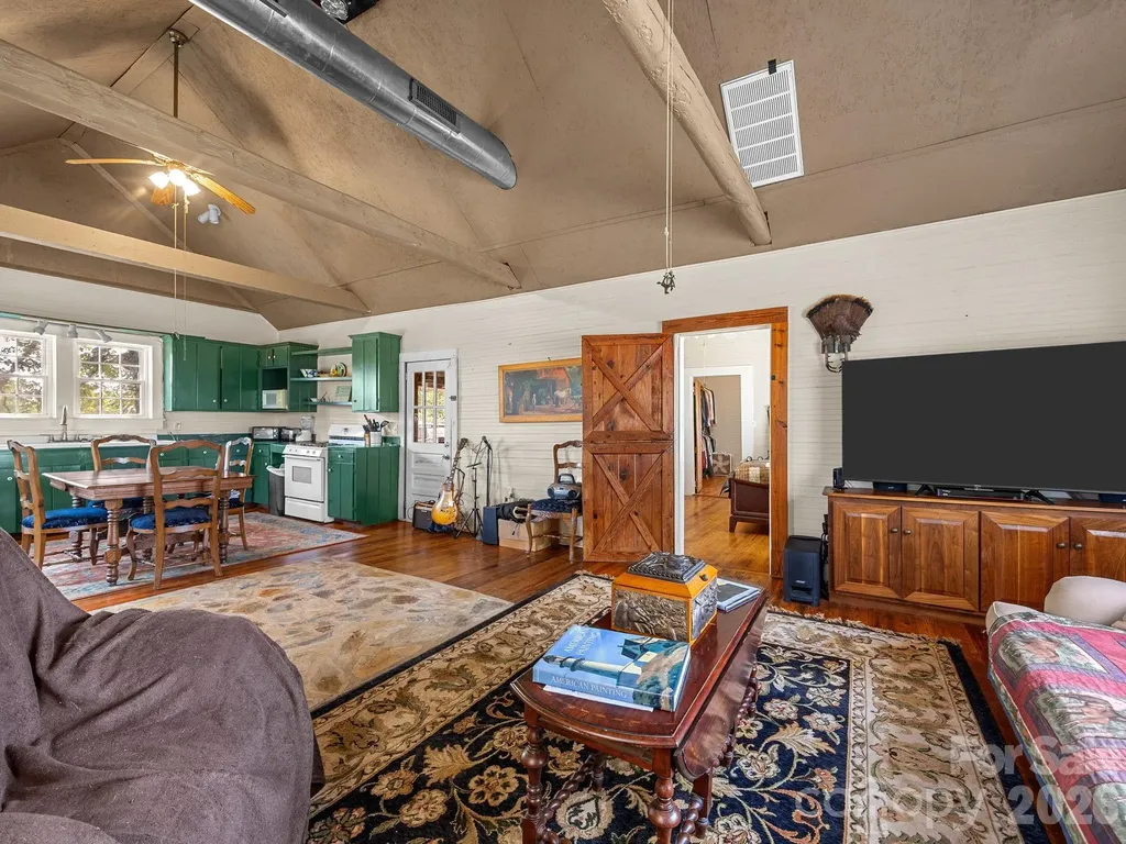 232 Blue Mountain Lane Tryon NC 28782