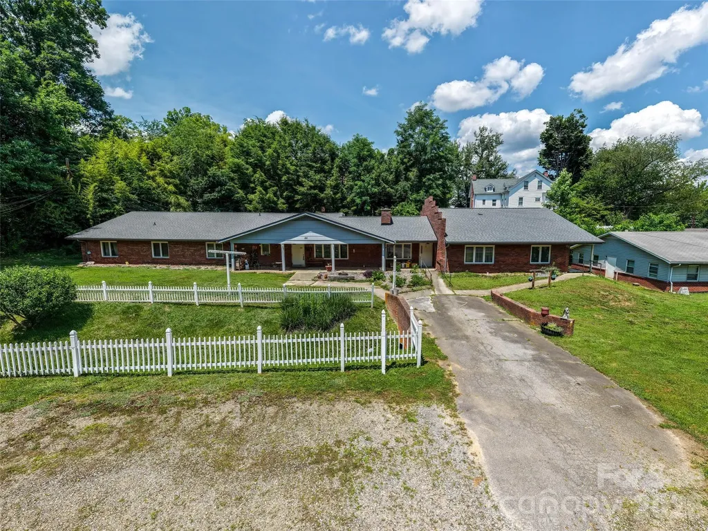 84 Chestnut Park Drive Waynesville NC 28786