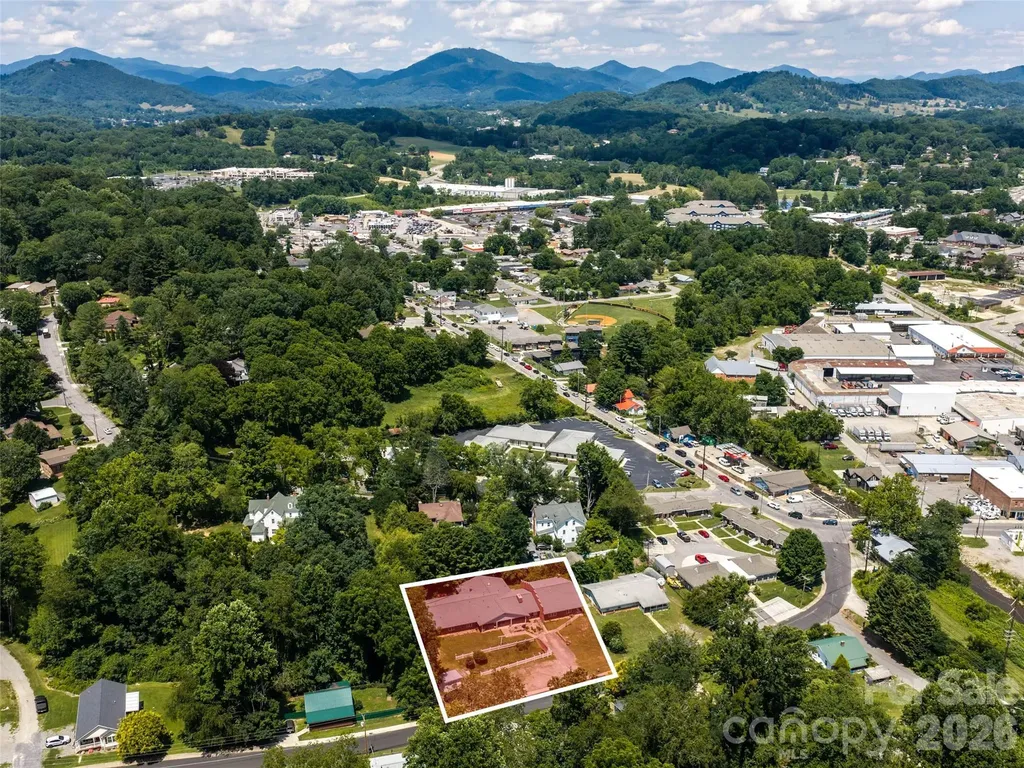 84 Chestnut Park Drive Waynesville NC 28786
