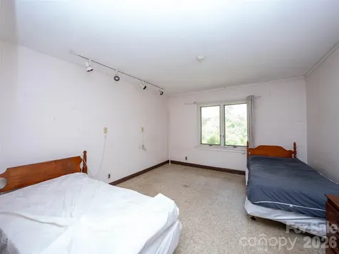 84 Chestnut Park Drive Waynesville NC 28786