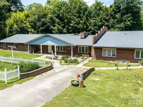 84 Chestnut Park Drive Waynesville NC 28786