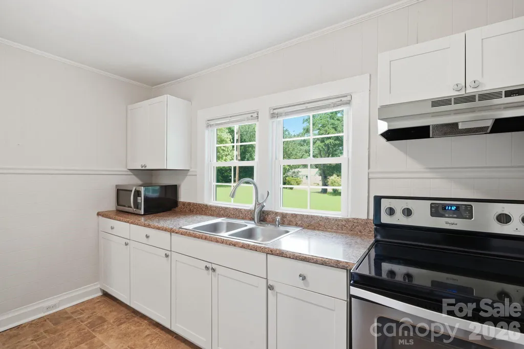 307 Clay Street Belmont NC 28012