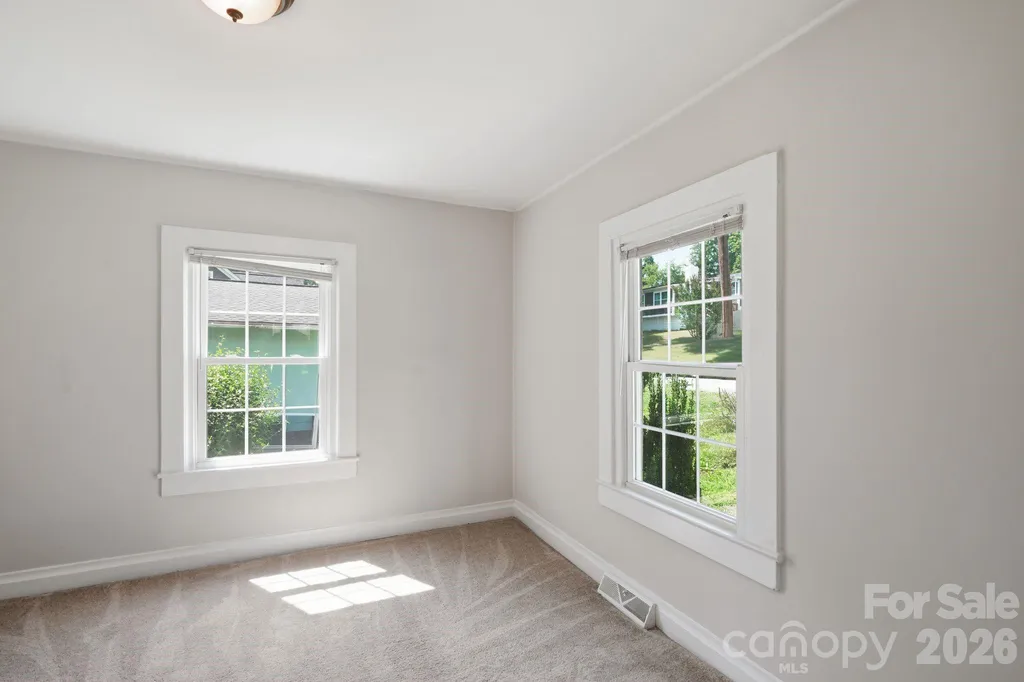 307 Clay Street Belmont NC 28012