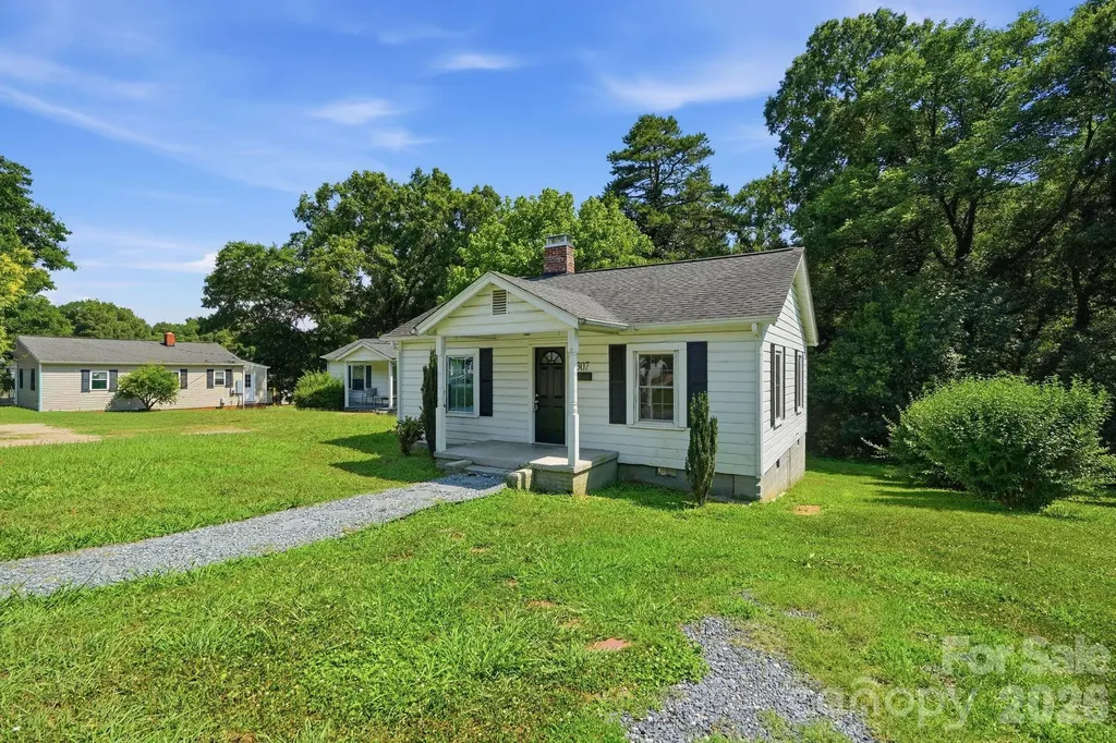 307 Clay Street Belmont NC 28012