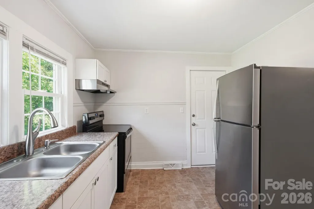 307 Clay Street Belmont NC 28012
