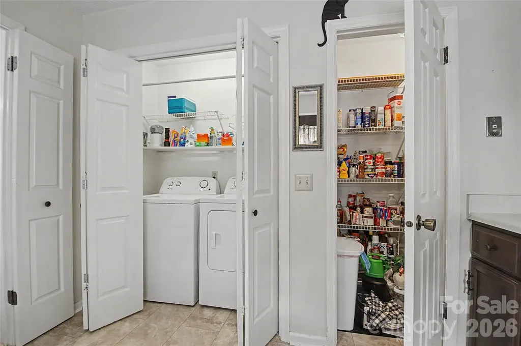 1765 Haywood Manor Road Hendersonville NC 28791