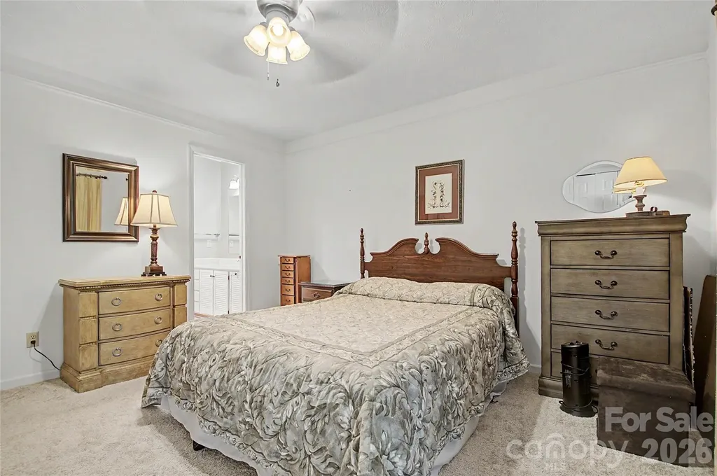 1765 Haywood Manor Road Hendersonville NC 28791