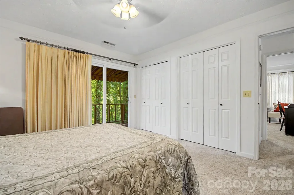 1765 Haywood Manor Road Hendersonville NC 28791