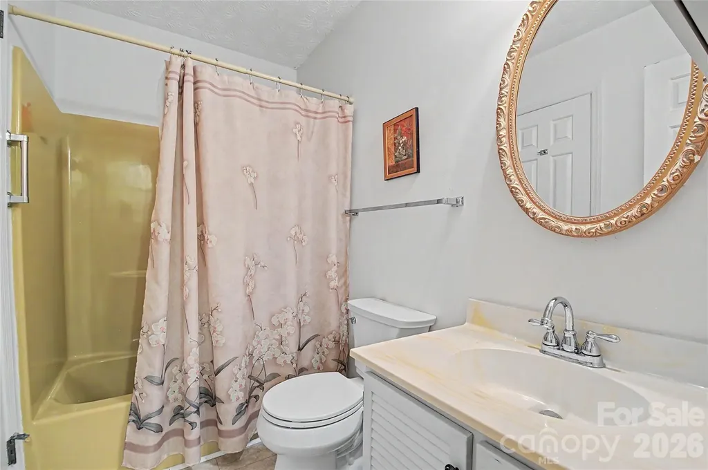 1765 Haywood Manor Road Hendersonville NC 28791