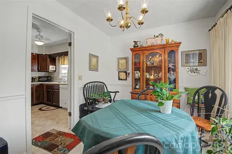 1765 Haywood Manor Road Hendersonville NC 28791