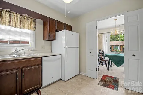 1765 Haywood Manor Road Hendersonville NC 28791