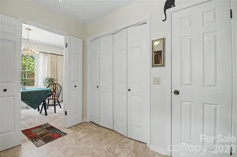 1765 Haywood Manor Road Hendersonville NC 28791