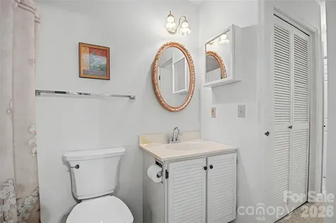 1765 Haywood Manor Road Hendersonville NC 28791