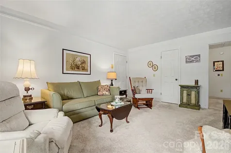 1765 Haywood Manor Road Hendersonville NC 28791
