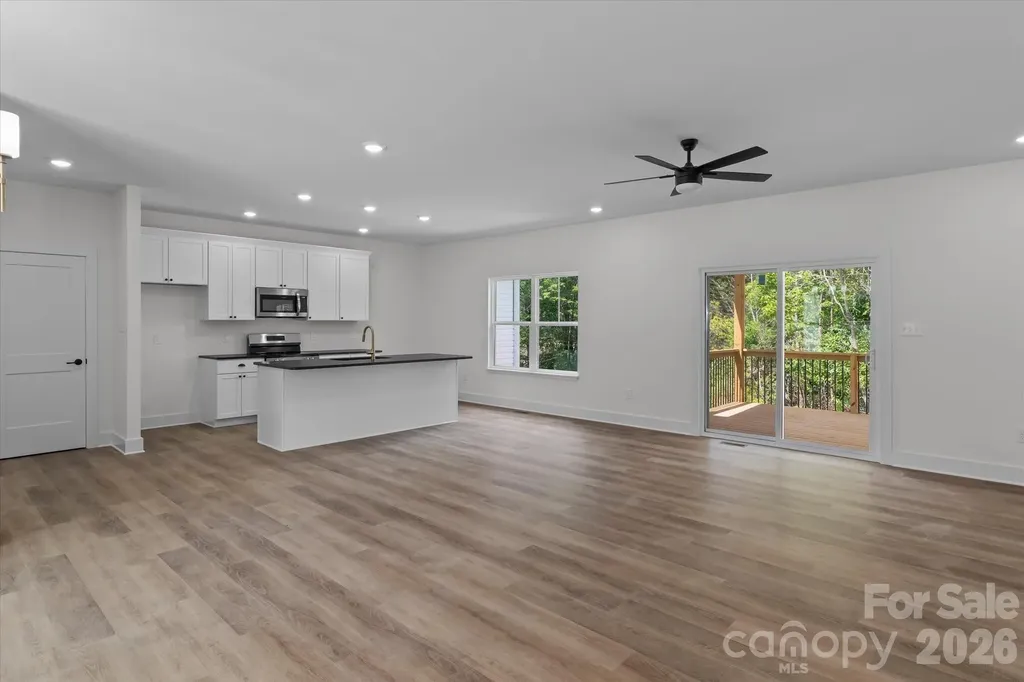 214 Lockhard Circle Troutman NC 28166