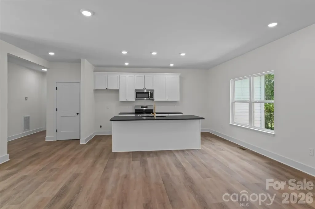 214 Lockhard Circle Troutman NC 28166