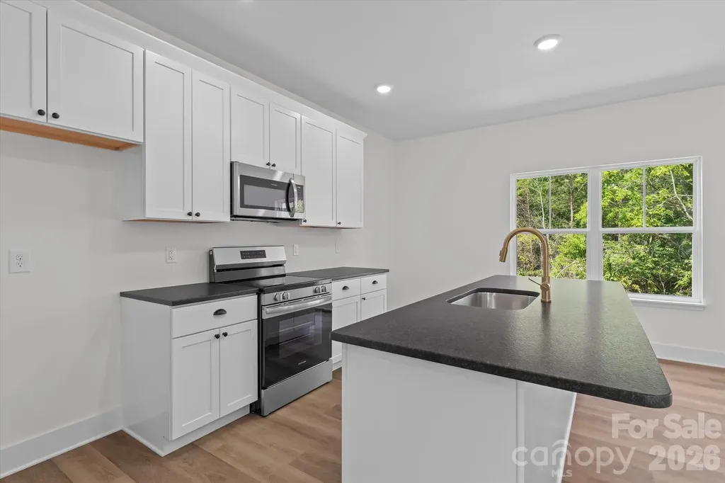 214 Lockhard Circle Troutman NC 28166