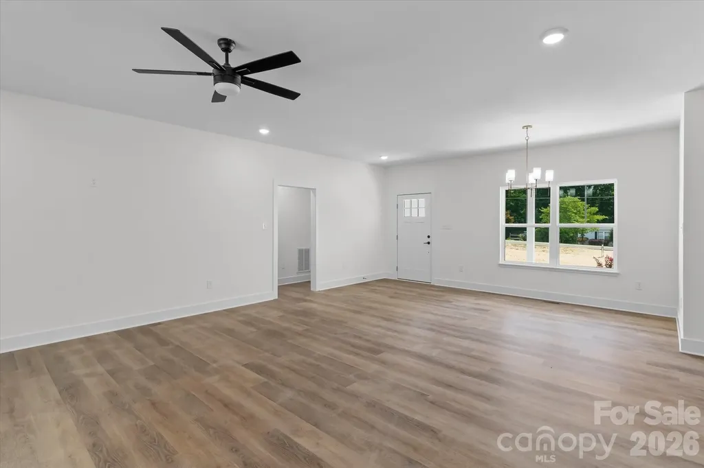 214 Lockhard Circle Troutman NC 28166