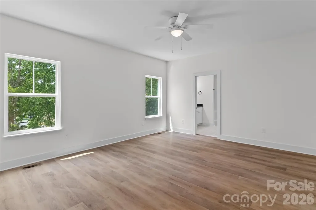 214 Lockhard Circle Troutman NC 28166