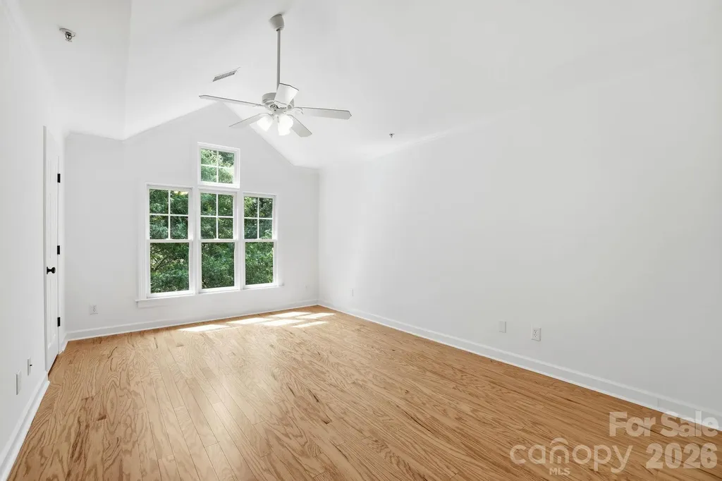 4703 S Hill View Drive Charlotte NC 28210