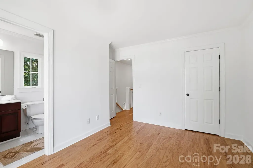 4703 S Hill View Drive Charlotte NC 28210