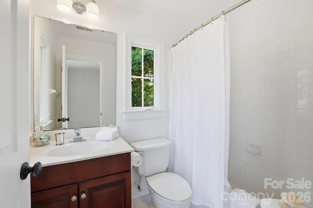 4703 S Hill View Drive Charlotte NC 28210