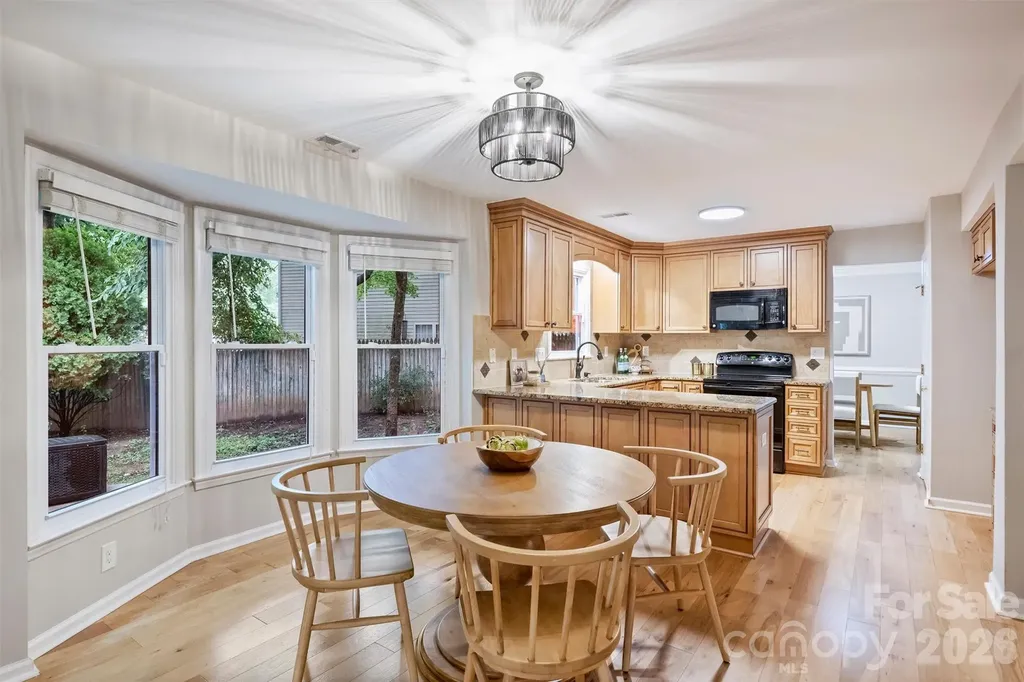 2500 Crescent Knoll Drive Matthews NC 28105