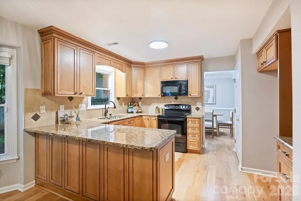 2500 Crescent Knoll Drive Matthews NC 28105