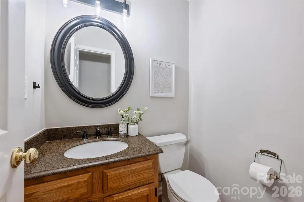 2500 Crescent Knoll Drive Matthews NC 28105