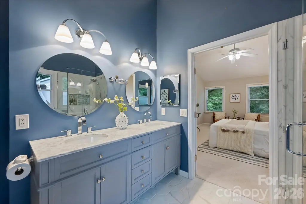 2500 Crescent Knoll Drive Matthews NC 28105